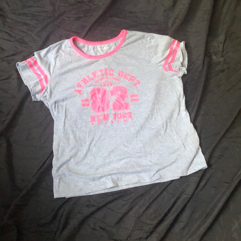 Athletic cotton shirt